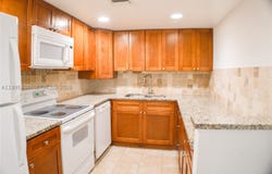 733 SE 1st Way, Deerfield Beach, FL 33441