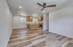 128 E Splitlog Avenue, Goodman, MO 64843