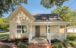 321 Houston Street, Cedar Hill, TX 75104