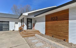 923 E 430th Road, Bolivar, MO 65613