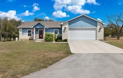 141 Eagle Point Cove, Kingsland, TX 78639