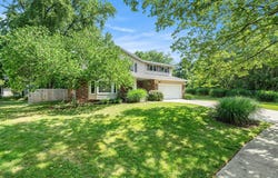 2211 Skyline Drive NW, Grand Rapids, MI 49504