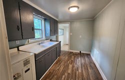 1227 E MARTIN LUTHER KING JR Drive, Maxton, NC 28364