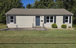 1306 Story Avenue, Murray, KY 42071