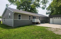 313 E Wall Street, Worden, IL 62097