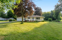 6384 Lansing Avenue, Jackson, MI 49201