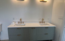 2 Ashley G Ln, Ranchos de Taos, NM 87557