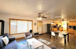 320 High Street, Mitchell, OR 97750