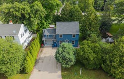 2084 S POINT COMFORT Road, OSHKOSH, WI 54902