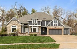 5506 W 82nd Terrace, Prairie Village, KS 66208