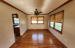 411 E Mulvane St, Mulvane, KS 67110