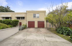 3440 Seminary Ave, Oakland, CA 94605
