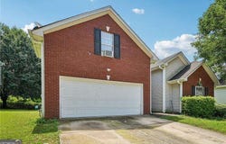 876 Ashton Oak, Stone Mountain, GA 30083