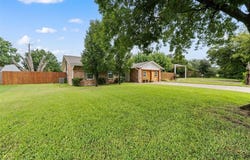 509 E Hayes Avenue, Whitney, TX 76692