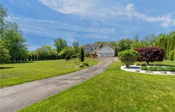 38 Steeple Lane, Lincoln, RI 02865