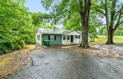 1700 Old Hollow Road, Walkertown, NC 27051