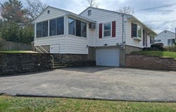 4 Ayrshire Rd, Worcester, MA 01604