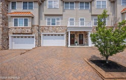 14 White Oak Lane, Aberdeen, NJ 07747