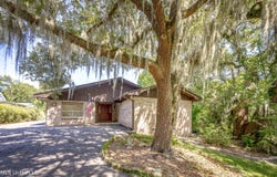 416 Jackson Avenue, Ocean Springs, MS 39564