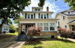 2198 Arlington Ave, Middletown, OH 45044
