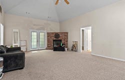 2104 Main  ST, Lavaca, AR 72941