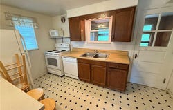 5989 Library Rd, Bethel Park, PA 15102