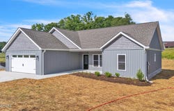 390 Hillvale Rd, Clinton, TN 37716