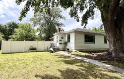 1229 Beach Ave SE, Huron, SD 57350
