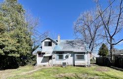 1103 W 9th Street, Medford, OR 97501