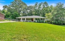 612 OAKCREST Drive, Rockmart, GA 30153