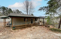 193 Oak Ridge Road, Hendersonville, NC 28792