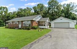 566 STATE STREET, MERTZTOWN, PA 19539