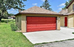 1240 Browns Lane, Dakota, MN 55925