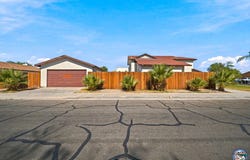 320 Silverado Trl, Imperial, CA 92251