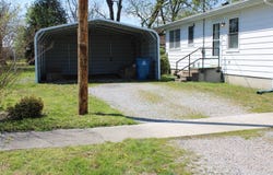 600 W King st., Fairfield, IL 62837