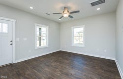 1070 Pinnix Lp, Burlington, NC 27217