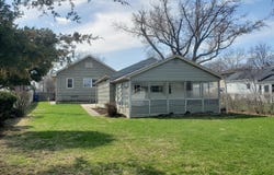 329 S Monterey Avenue, Villa Park, IL 60181