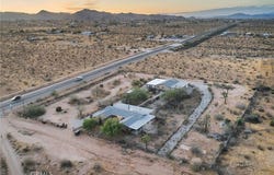 979 Old Woman Springs Road, Yucca Valley, CA 92284