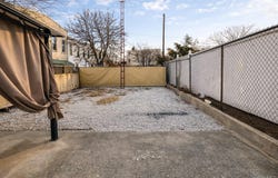 6089 54th Street, Maspeth, NY 11378