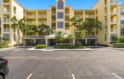 425 150TH Avenue, MADEIRA BEACH, FL 33708