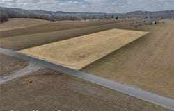 8205 Lee Road, Malvern, OH 44644