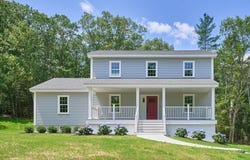 126 Old Southbridge Rd, Dudley, MA 01571