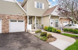 271 Andrew Drive, Mount Sinai, NY 11766
