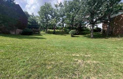 44 Carriage Lane, Huntington, WV 25705