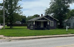 323 Caudle  AVE, Springdale, AR 72764