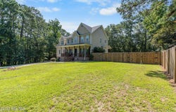288 Morgan Cove Drive, Burgaw, NC 28425