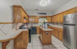9051 Crosscreek Ave, Baton Rouge, LA 70810