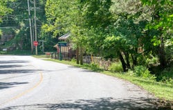 Magnetic  DR, Eureka Springs, AR 72632