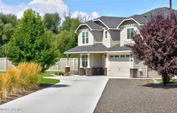 2400 S 63rd Ave, Yakima, WA 98903