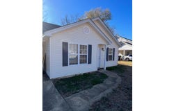 121 Willow Creek Rd, Saltillo, MS 38866